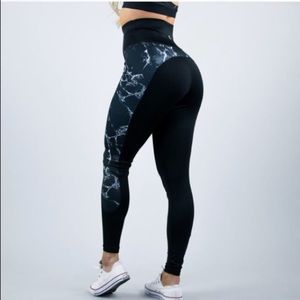 Buffbunny Milas Black